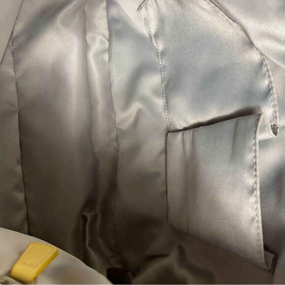 Coach patent leather yellow stitch logo shoulder bag with silver tone hardwares - Picture 7 of 14